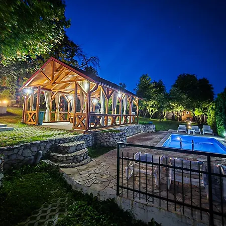 Arij 빌라 Vlakovo
